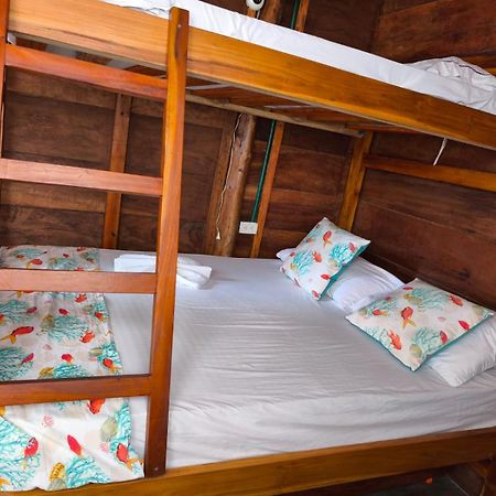Hostal Velero Relax Guachaca Buitenkant foto